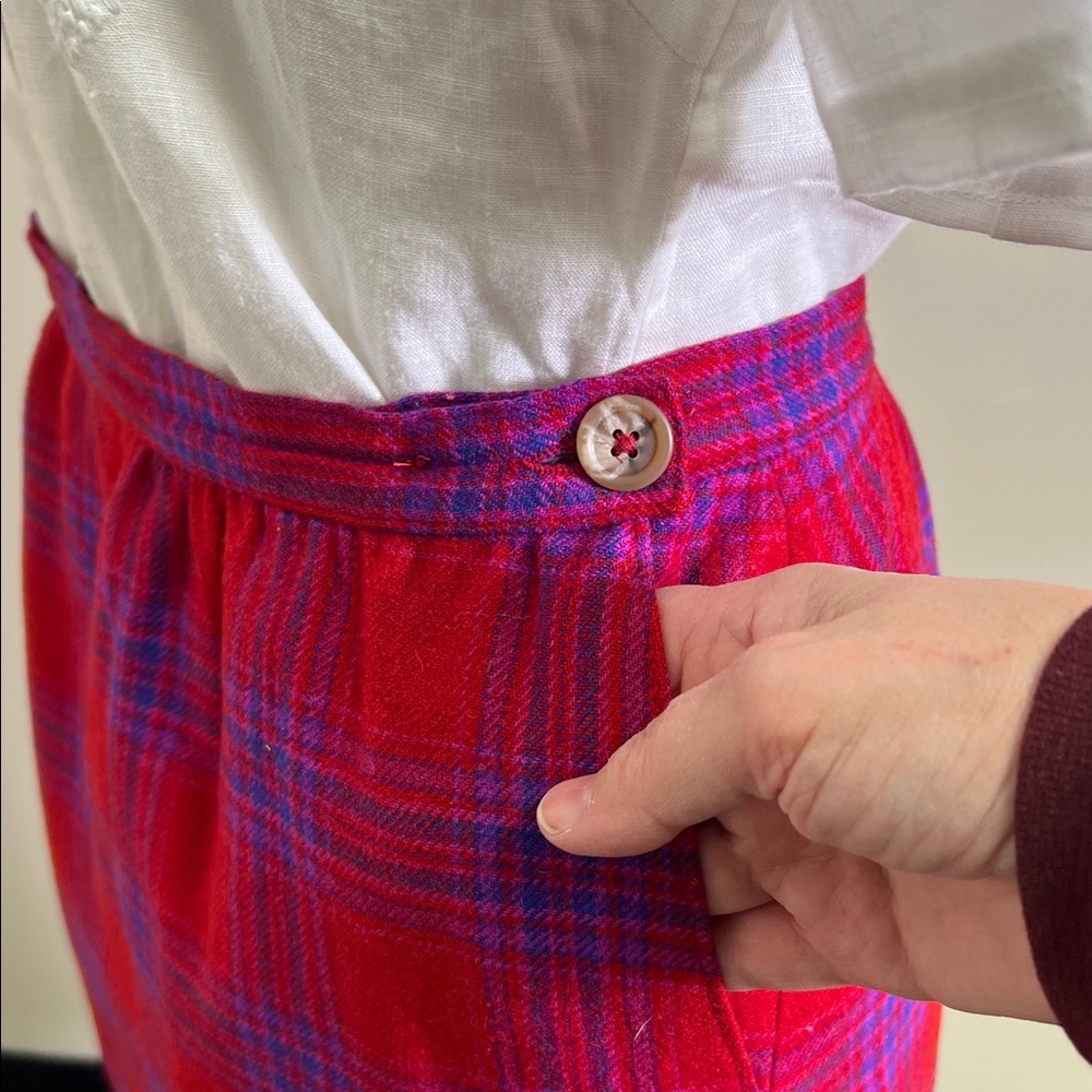 Vintage Pendleton Wool Red Purple Plaid Pencil Skirt Lined and Pockets 14 - Picture 3 of 9